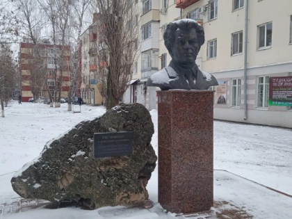 Өте әдемі анасы бар порно ұлы