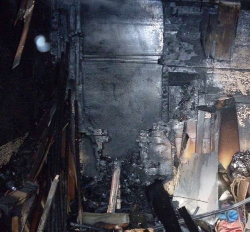 В Цимлянском районе отечественная легковушка сгорела в собственном гараже