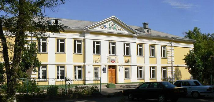 Первая школа Волгодонска отмечает 65 юбилей