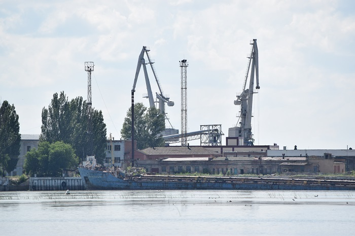 Речной порт Волгодонска подал слабые признаки жизни