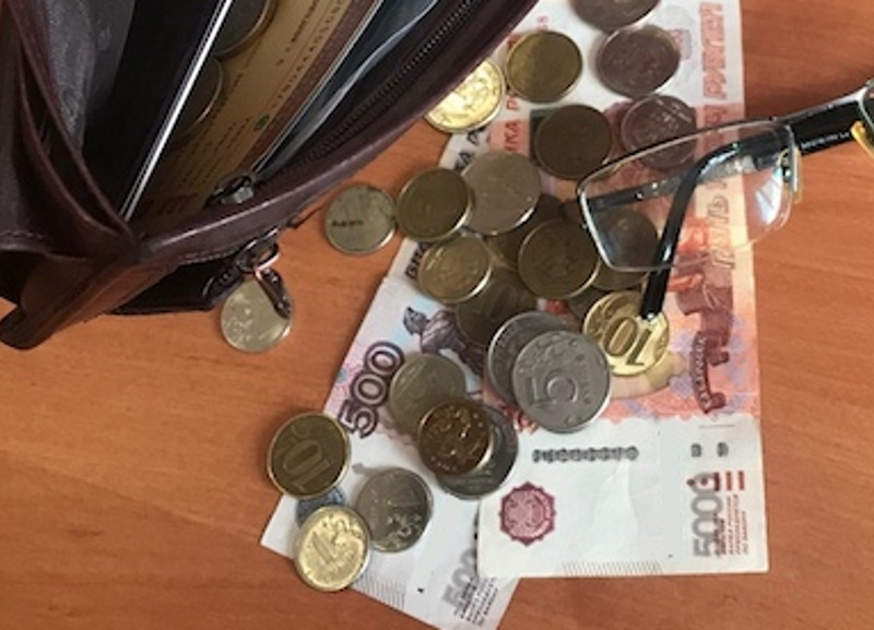 69-летний пенсионер из Волгодонска лишился 120 000 рублей после разговора с мошенником