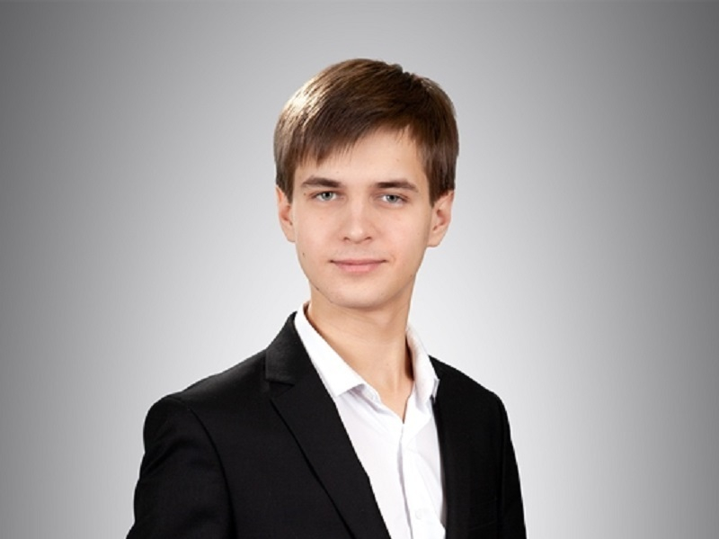 Выпускник школы №18 Михаил Масленников заработал 100 баллов за ЕГЭ по химии
