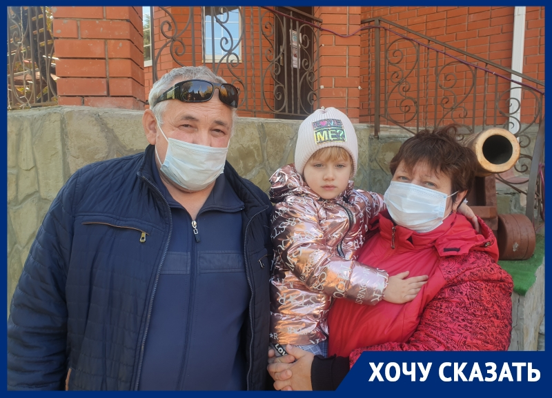 Двое пенсионеров-инвалидов и их внучка проведут зиму без тепла в станице Романовской