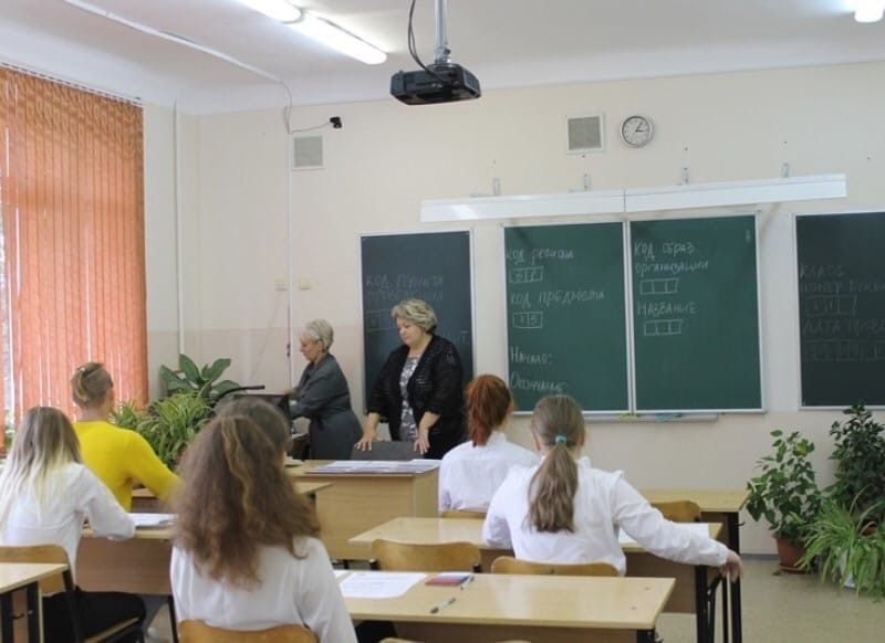 Школьники Волгодонска лучше сдают ЕГЭ по русскому, хуже - по химии