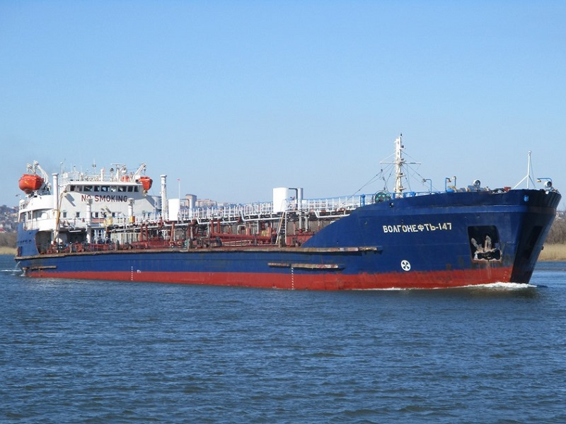 Грузооборот судоходного канала превысил 300 тысяч тонн