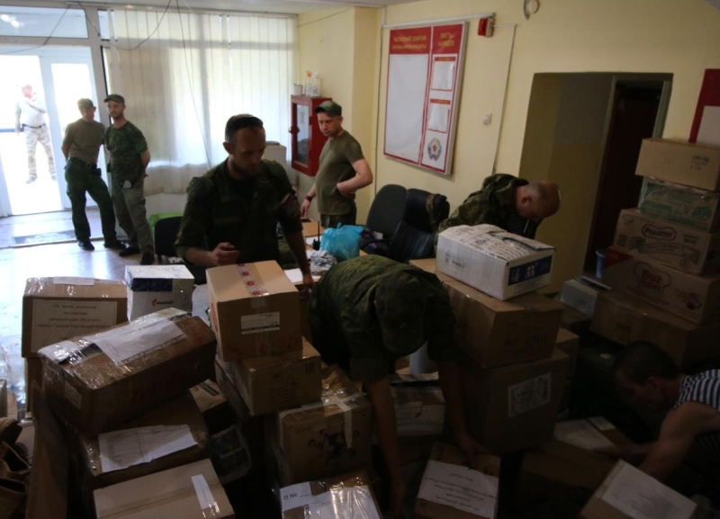 Бойцы Народной милиции ЛНР получили гуманитарную помощь из Волгодонска