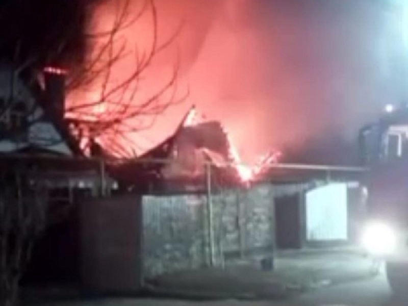Тушили десятки человек: стали известны подробности ликвидации крупного пожара в Красном Яру