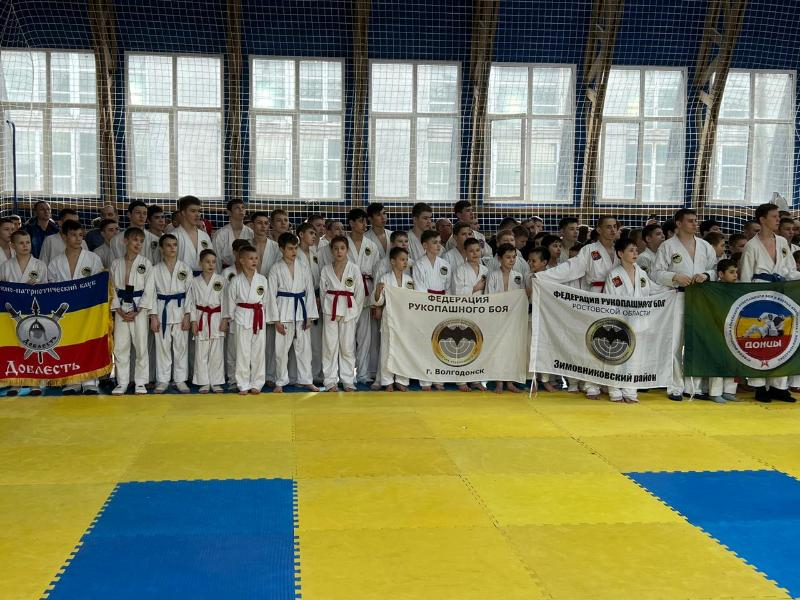 Бронзовыми призерами открытого турнира стали рукопашники из Волгодонска