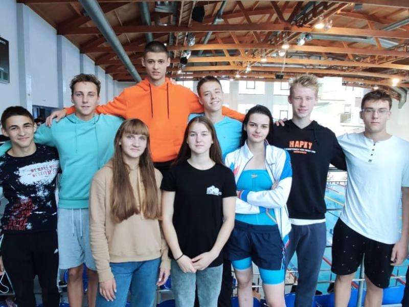 Норматив «Мастер спорта» выполнили три пловца из Волгодонска на чемпионате в Астрахани