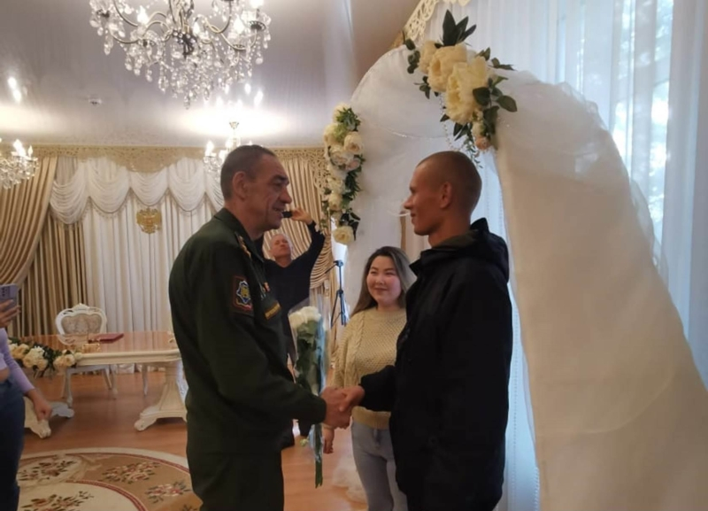 Мобилизованный житель Волгодонского района женился на своей второй половинке перед отправкой на службу