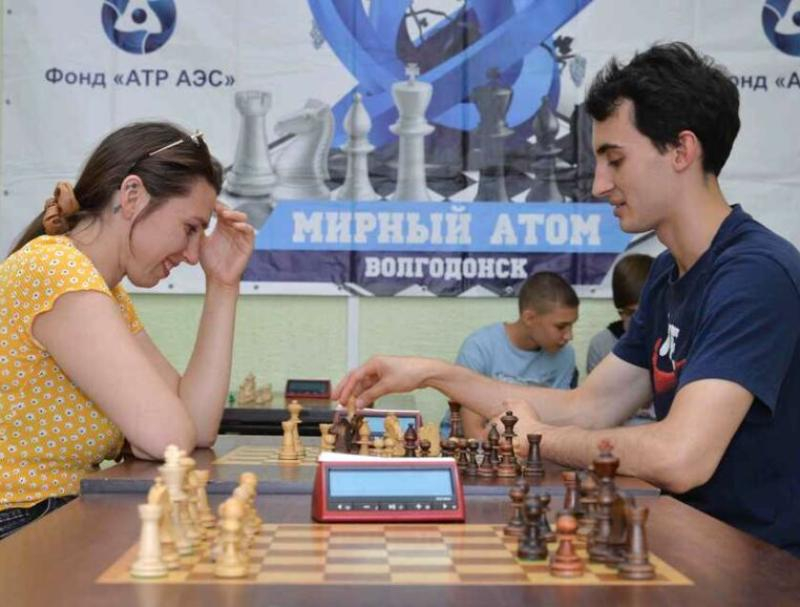 Шахматный фестиваль собрал в Волгодонске свыше 250 шахматистов со всей России