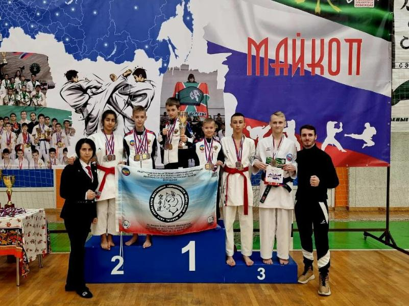 Десятки наград и высокий почет: волгодонские каратисты успешно выступили на Всероссийских соревнованиях