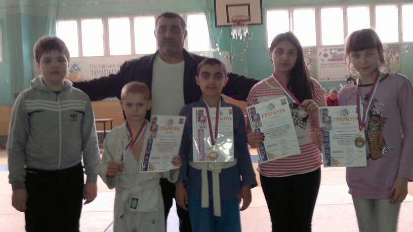 Дзюдоисты из Волгодонска привезли четыре медали с турнира в Донецке