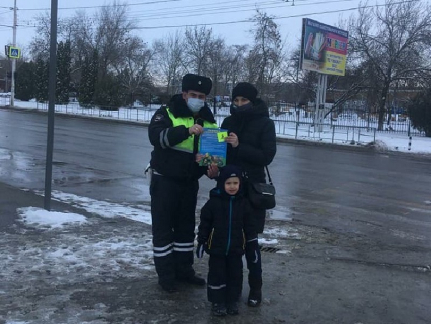«Внимание! Ребенок на дороге»: в Волгодонске провели профилактическую акцию