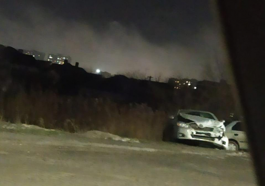 22-летняя волгодончанка вылетела из машины при аварии в Соленовской 