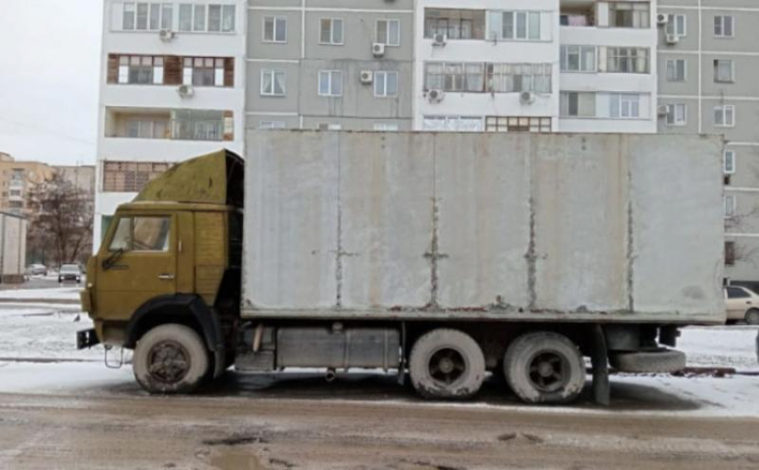 Дмитрий Вельможко потребовал до 16:00 раскрыть тайну раритетного КамАЗа на В-8