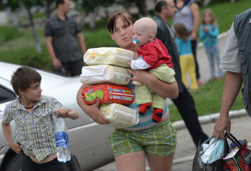 В Волгодонск прибыли 54 беженца из Украины, бежавшие из под обстрелов