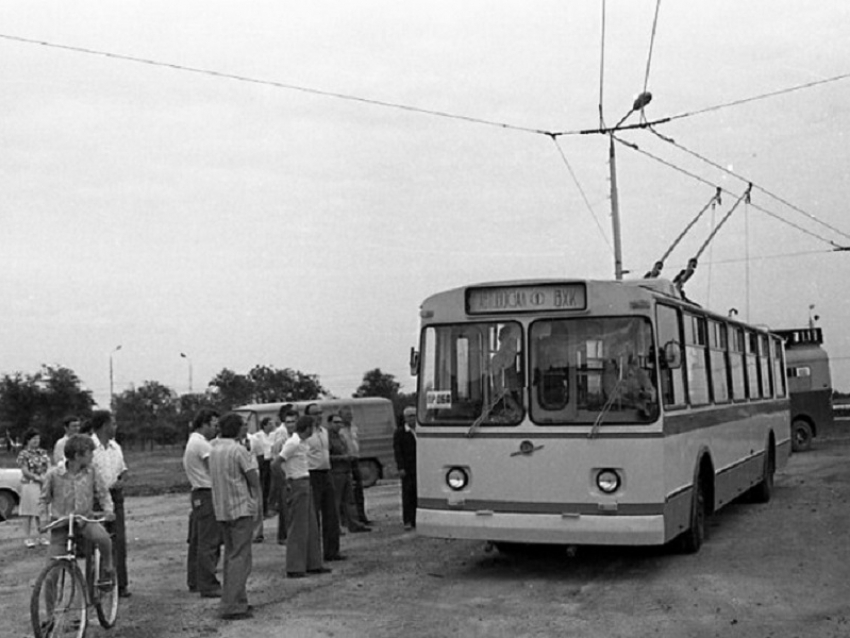 49 лет назад в Волгодонске появился первый троллейбус