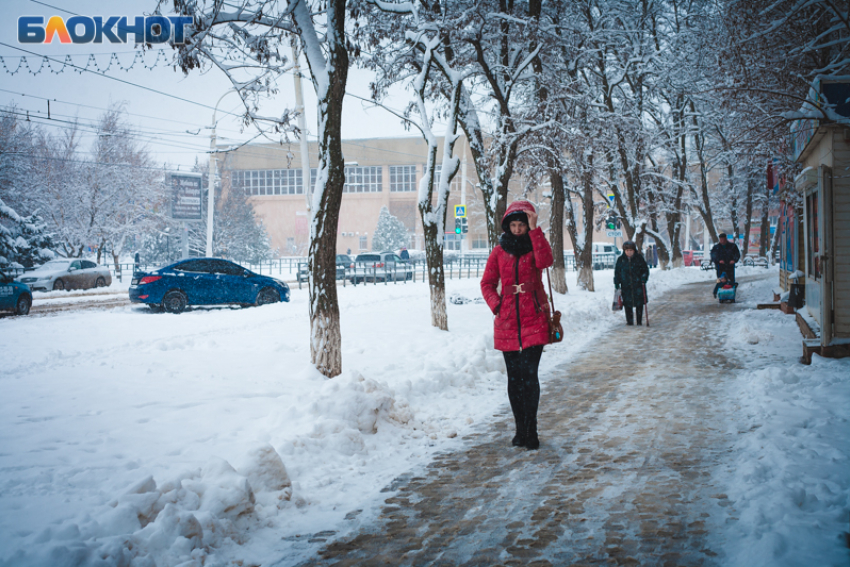 «Снег продолжался 36 часов»: в администрации обсудили уборку улиц от снега и наледи 