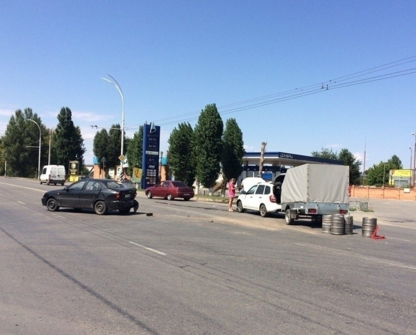 В Волгодонске на Романовском шоссе «Калина» вытолкнула на встречку «Шевроле»