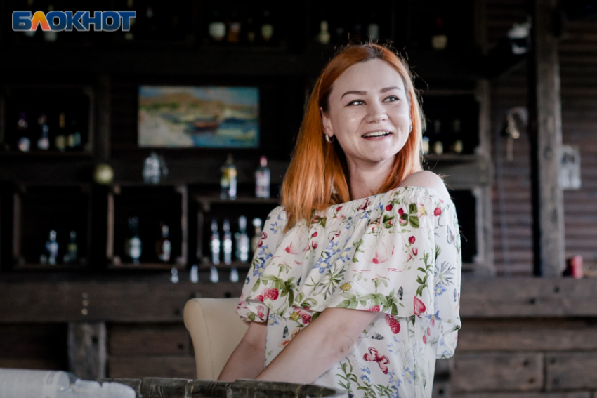 «Марине плохо»: Марина Пятова не смогла объяснить значение «бублика с виноградом» в Волгодонске 