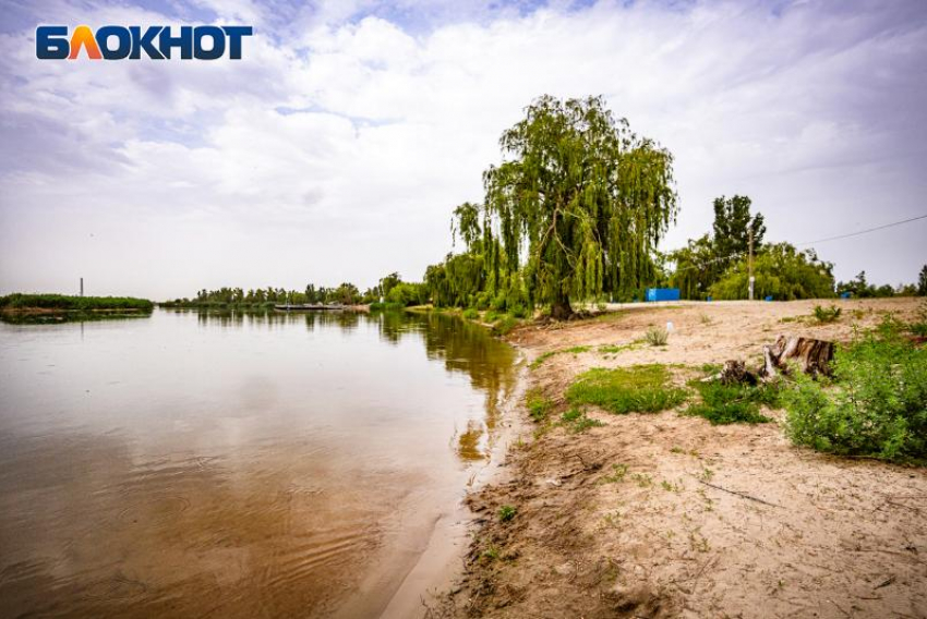 Две волгодончанки едва не погибли на городском пляже в Волгодонске