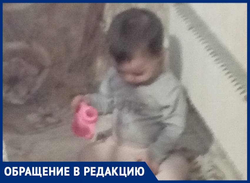 Пятилетняя девочка вынуждена жить в Цимлянске в страшном доме с огромными трещинами на всех поверхностях