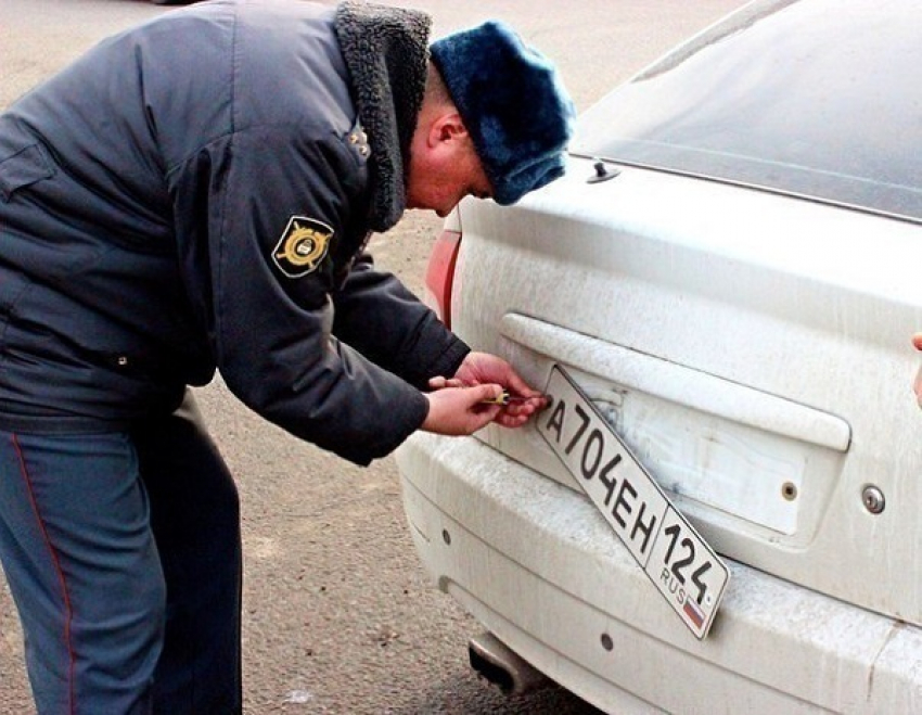 В Волгодонске автоинспекторам запретили снимать номера с автомобилей, зато разрешили снимать пьяных водителей