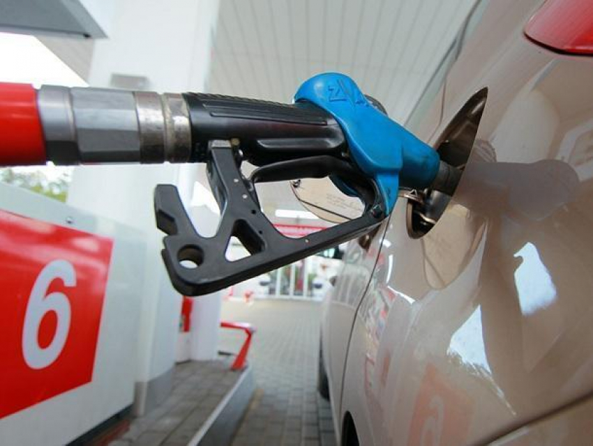 Цены на бензин в Волгодонске продолжают держаться на одном уровне