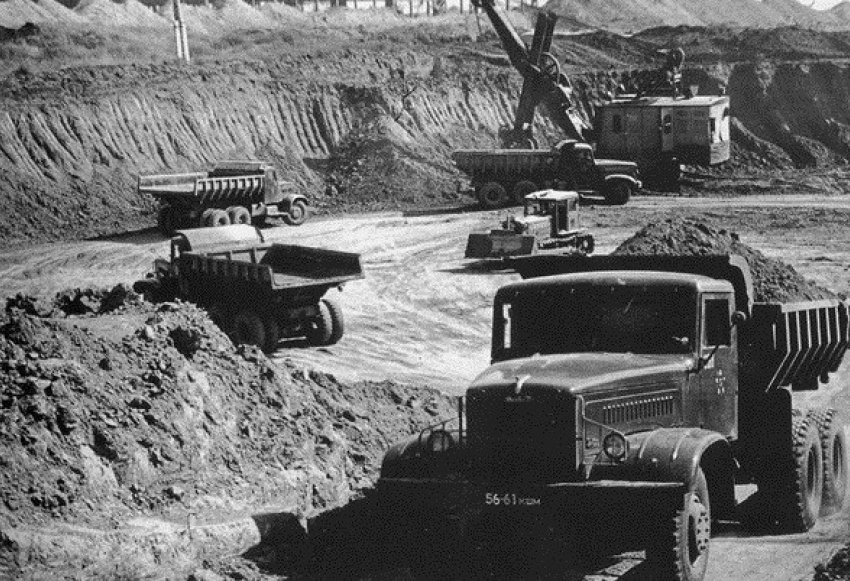 В этот день 44 года назад началась разработка котлована под фундамент завода «Атоммаш» 