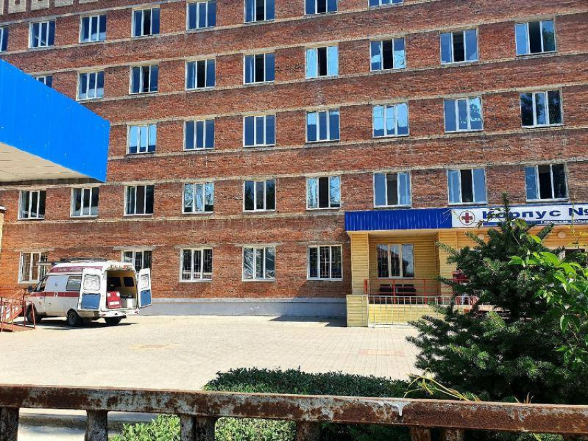 Десять человек поступили в ковидный госпиталь Волгодонска