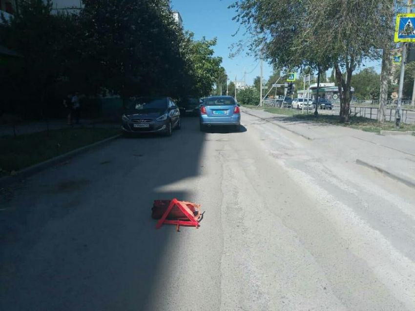 10-летний ребенок попал под машину на улице Горького