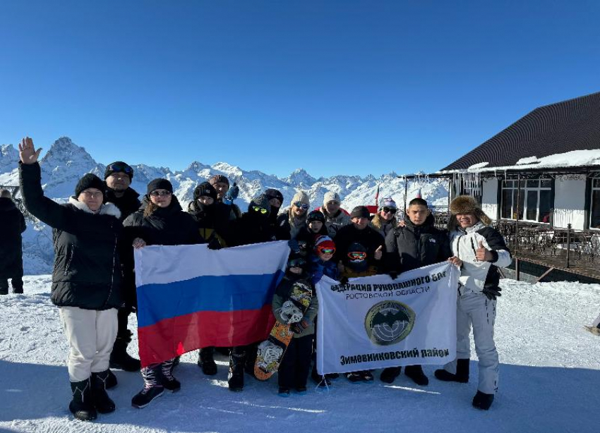 Воспитанники Федерации рукопашного боя провели новогодние каникулы в горах Домбая