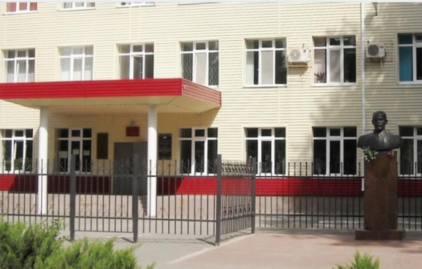 11 детей госпитализированы: школу №7 Волгодонска отправили на дистанционное обучение