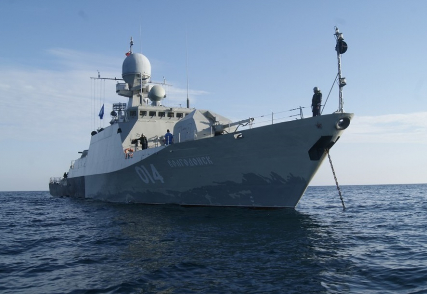 Корабль «Волгодонск» поучаствовал в отражении вражеского авианалета
