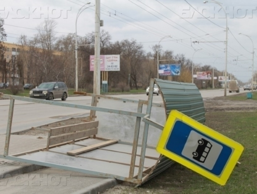 Волгодонские депутаты потребовали укрепить «летающие» остановки