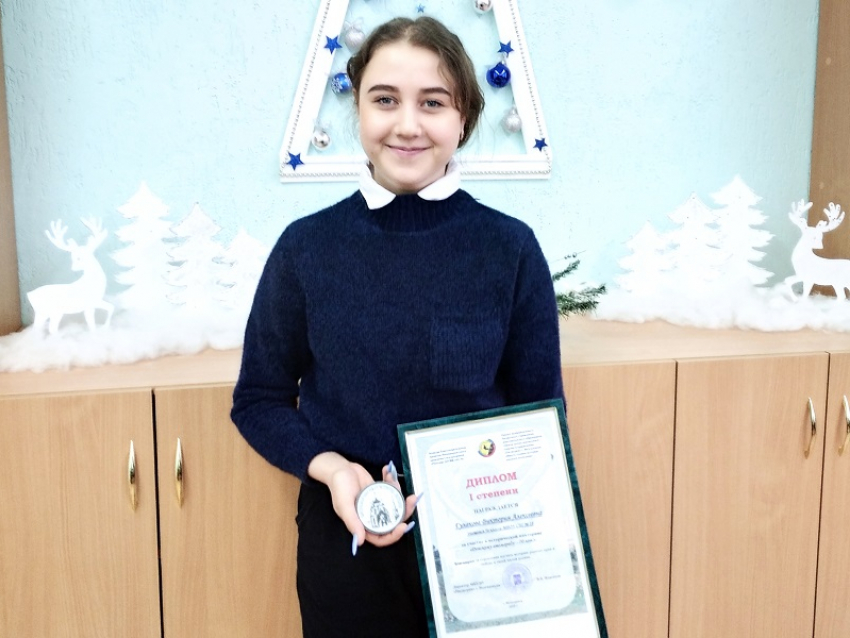 Ученица школы №18 Виктория Гулакова стала лучшим знатоком Волгодонска 