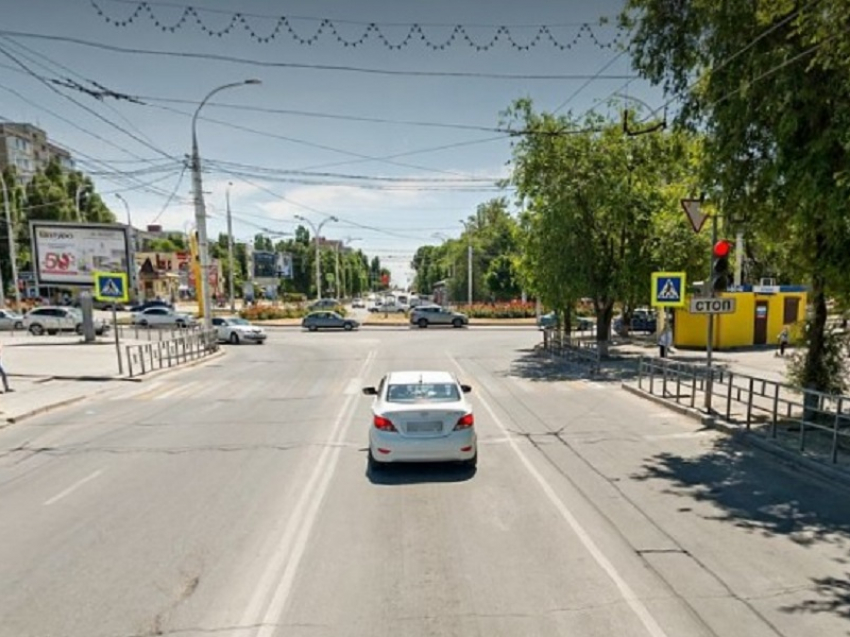 Ночью будет перекрыто движение автомобилей по улице Энтузиастов