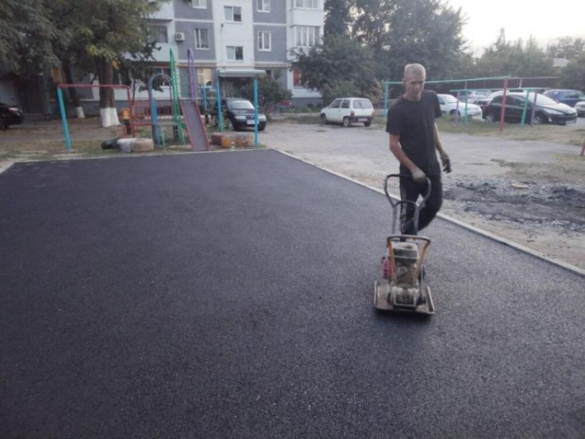 В старой части Волгодонска появятся две новые детские площадки