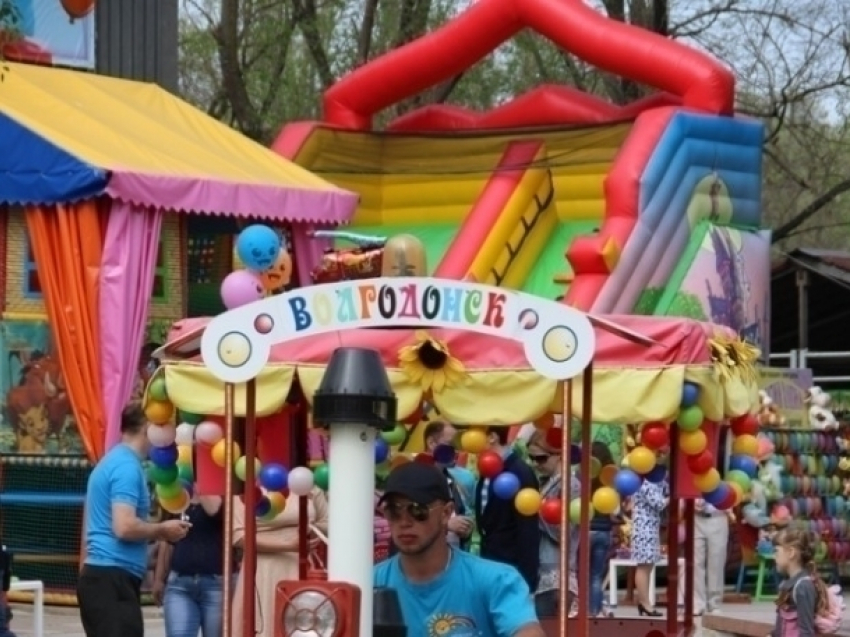 На 50 тысяч рублей оштрафовали парк Победы за травмы ребенка на батуте