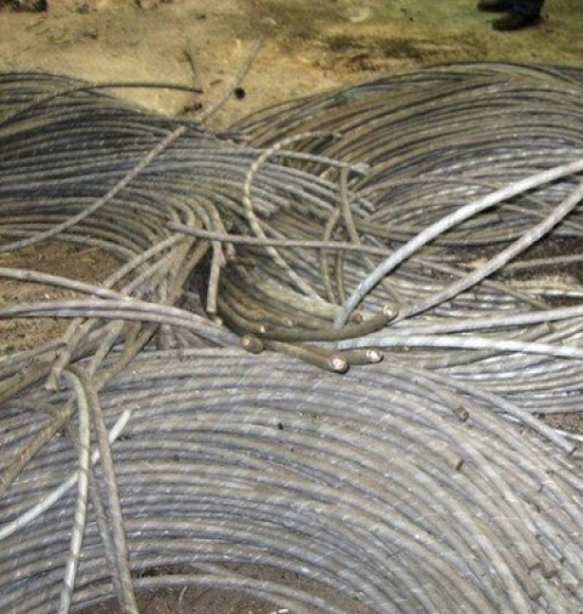 В Волгодонске находящийся в розыске преступник украл несколько десятков метров кабеля