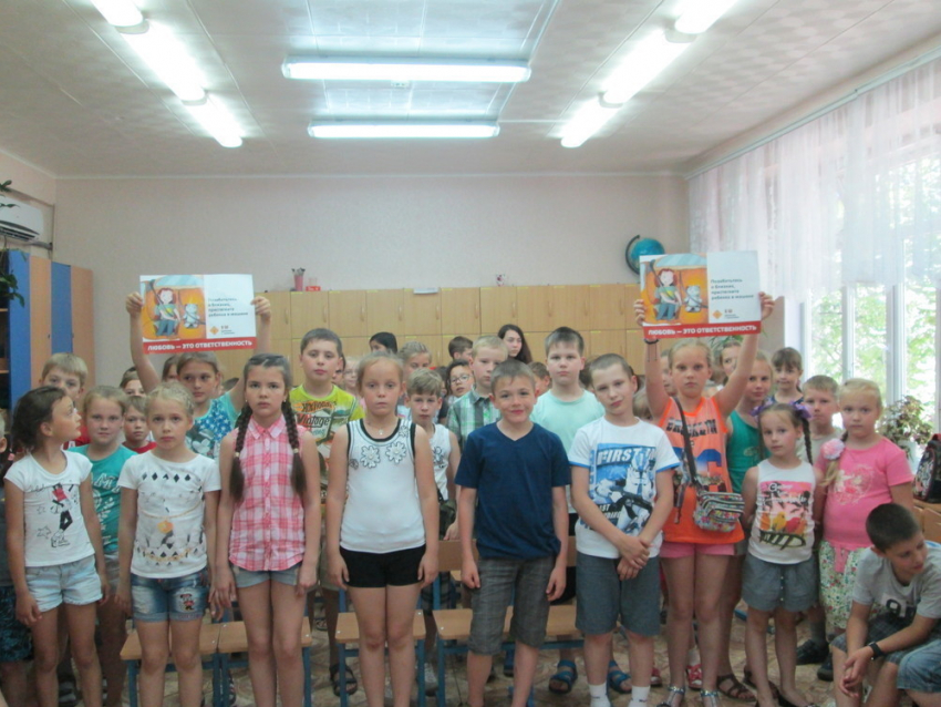 В лагерях Волгодонска прошла профилактическая акция «Дети Дона пристегнись, дети Дона засветись»