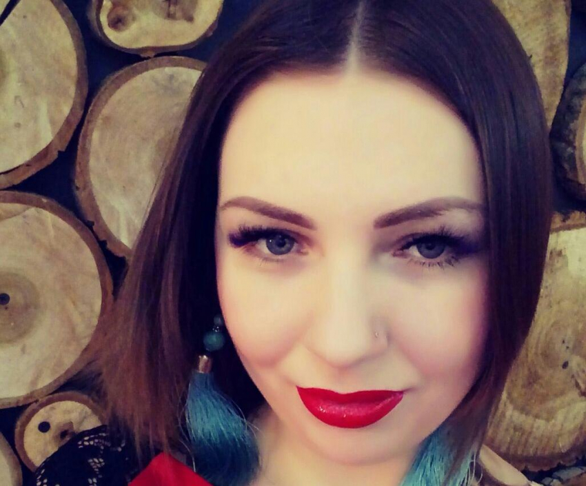 31-летняя Анна Хажаева хочет участвовать в «Миссис Блокнот", так как очень любит риск и азарт