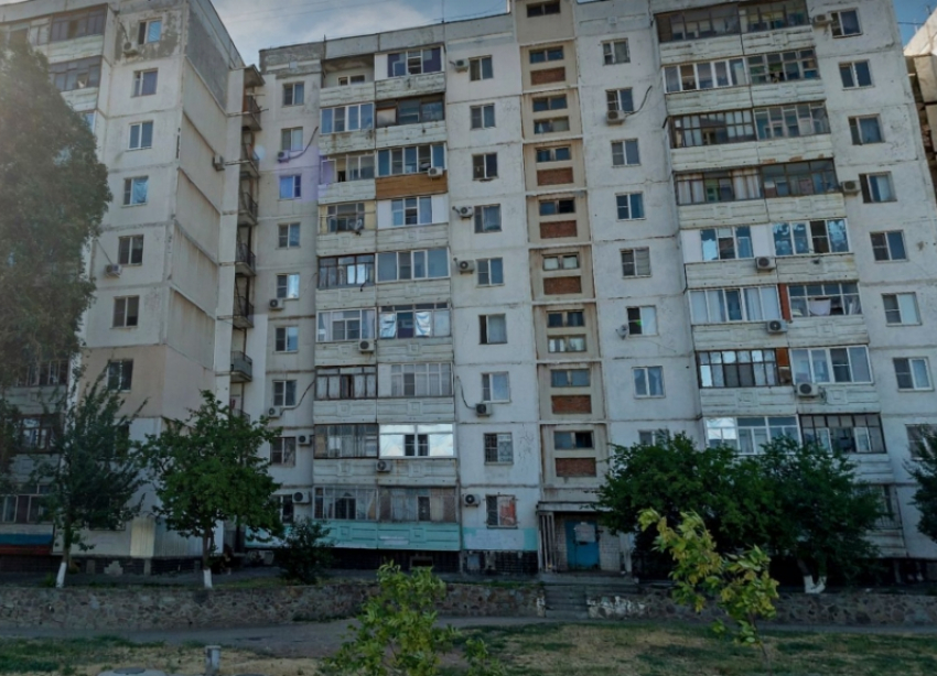 Жильцов эвакуировали: в Волгодонске горела квартира на восьмом этаже МКД