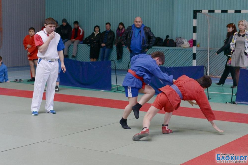В Волгодонске с успехом прошел турнир по самбо(ФОТО)