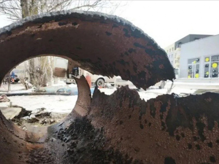 «После коммунальной аварии счет от ВТС вырос почти в два раза»: волгодончанка 