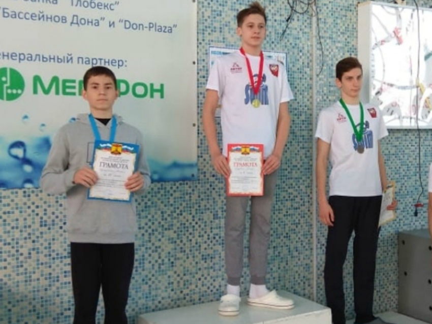 Высокие результаты показали волгодонские пловцы на областных соревнованиях по плаванию 