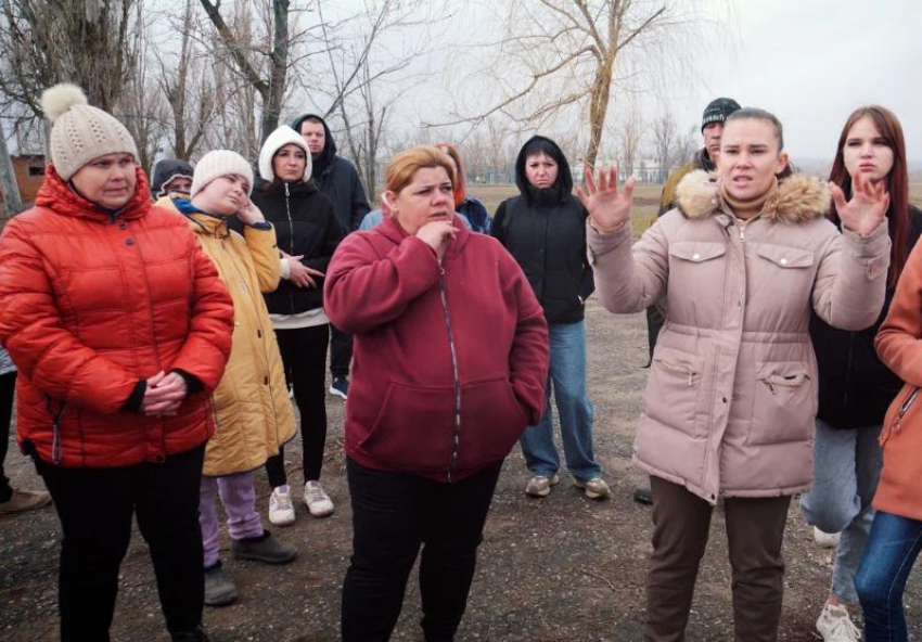 Культурные руины и разбитые детские мечты: хутор Паршиков оставили без единственного сельского клуба