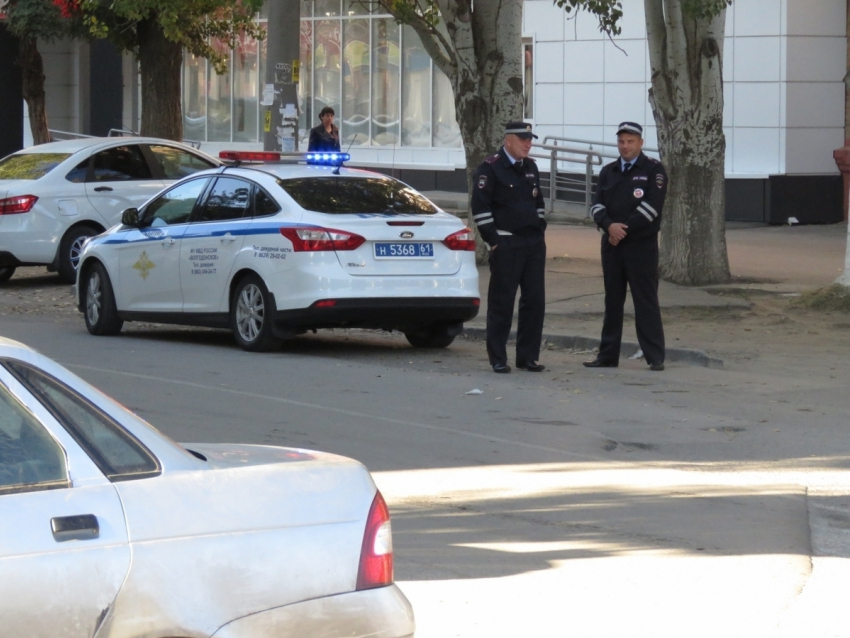 На рынке «Машенька» для борьбы со стихийщиками были задействованы силовики и казачья дружина