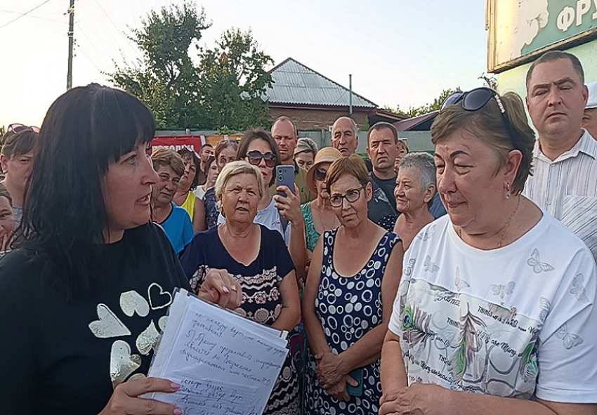 Украли воду на 25 миллионов: власти выявили массовые хищения из водопроводной системы страдающего от жажды поселка Саркел 